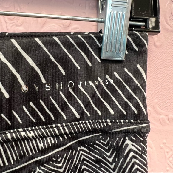 OYSHO leggings black and white patterned leggings zip pocket rear waist.… - Picture 6 of 8